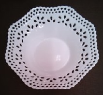 Scalloped openwork bowl