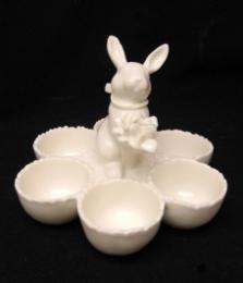 Six　Section  Egg Holder With Bunny  7463
