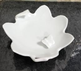 Leaf Shaped　 Bonbon　With　Butterfly RJ