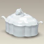 Casserole　with　strawberry　Lid　　C6007